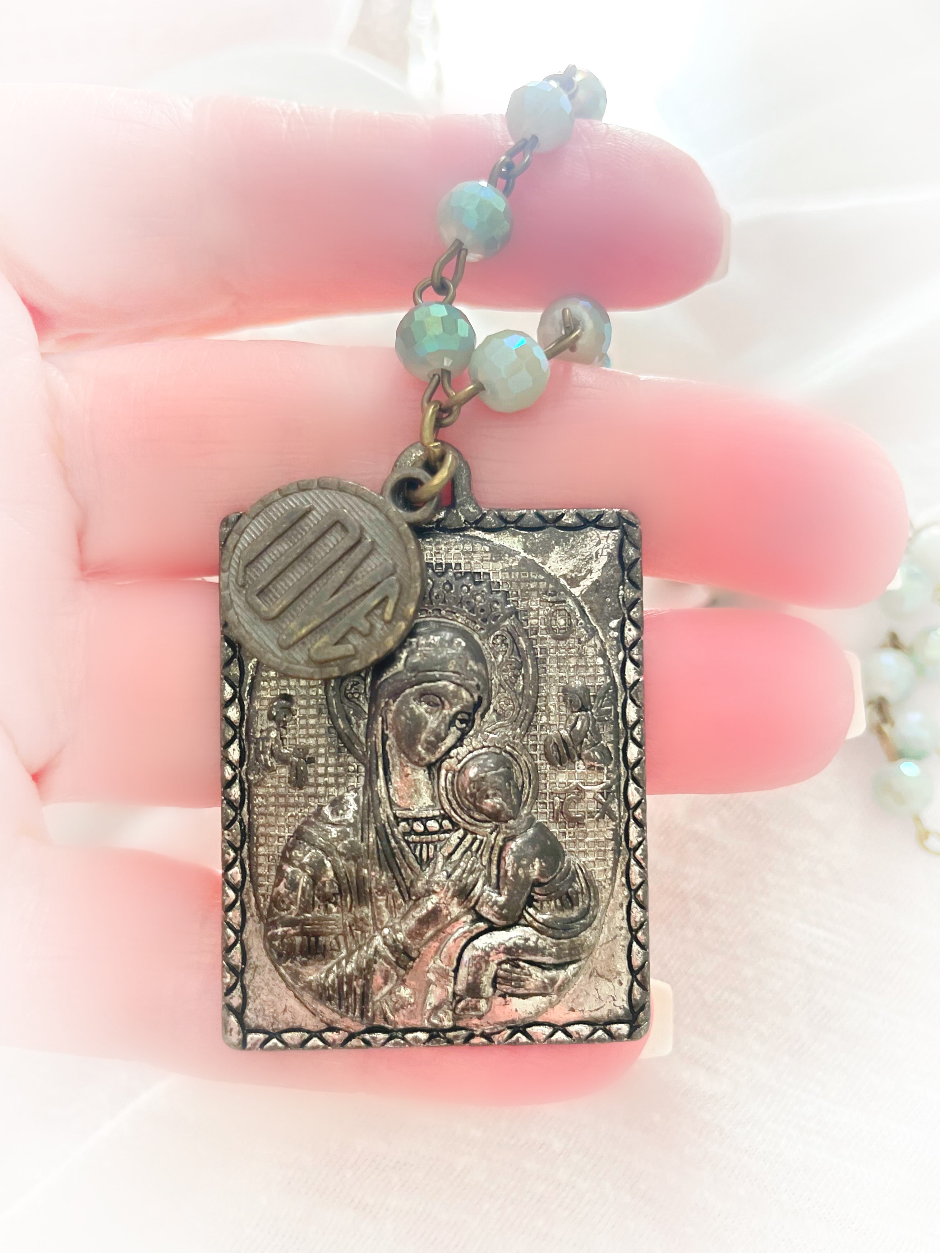Minty Love And Prayers