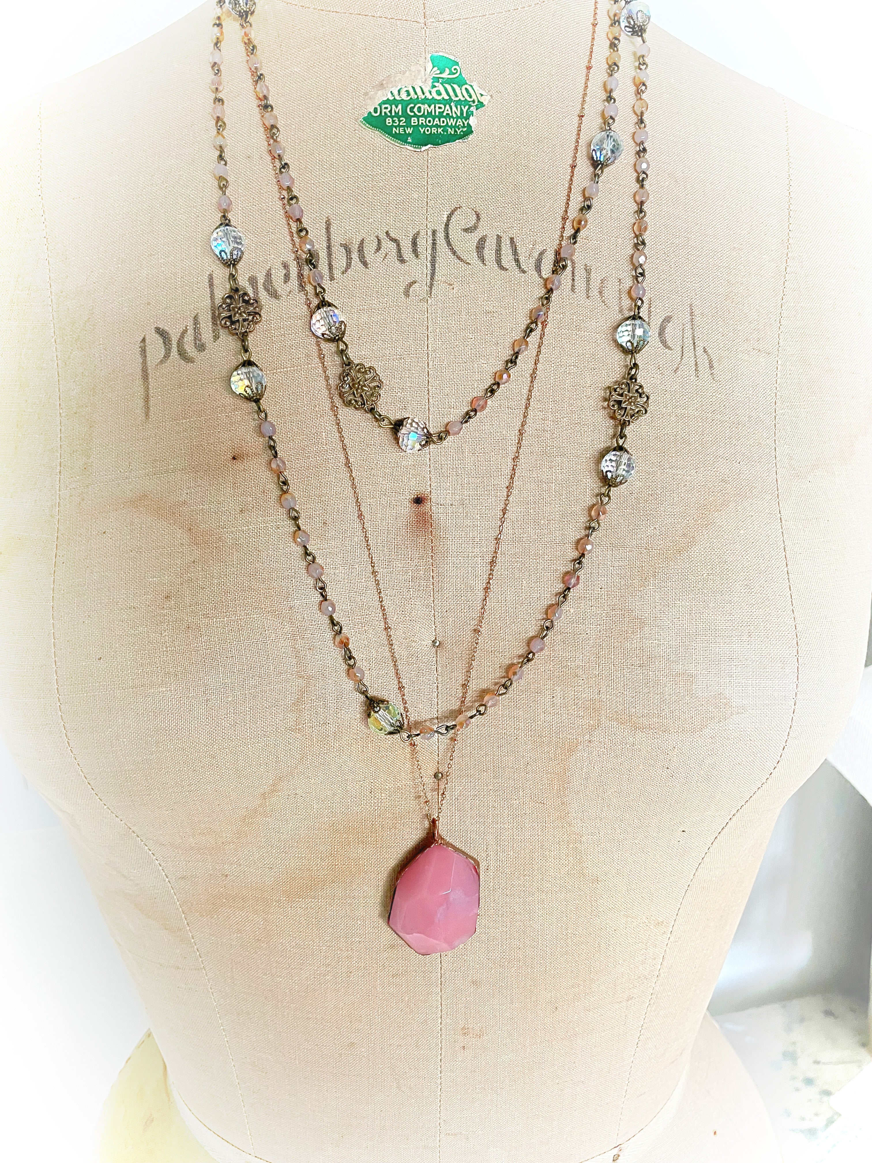 Cameo Rose Minimal Pendant Necklace