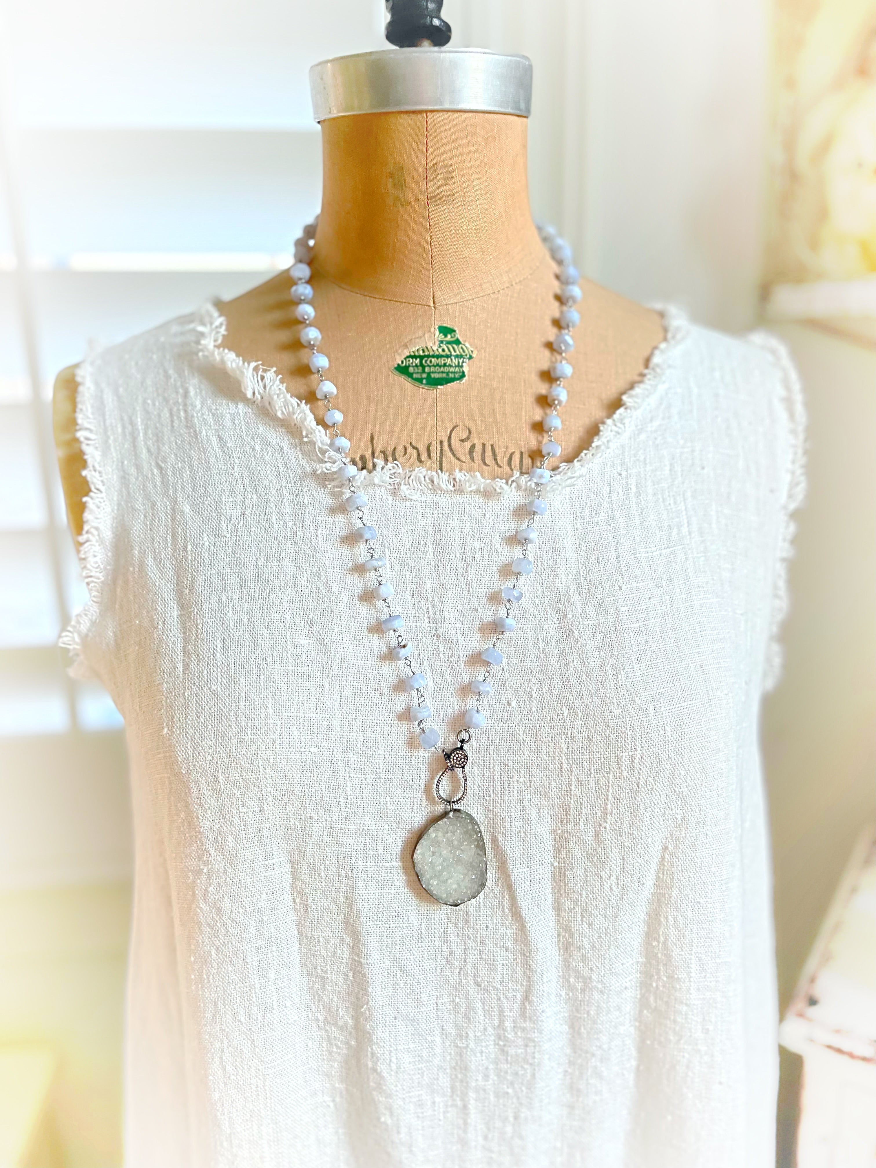 White Periwinkle