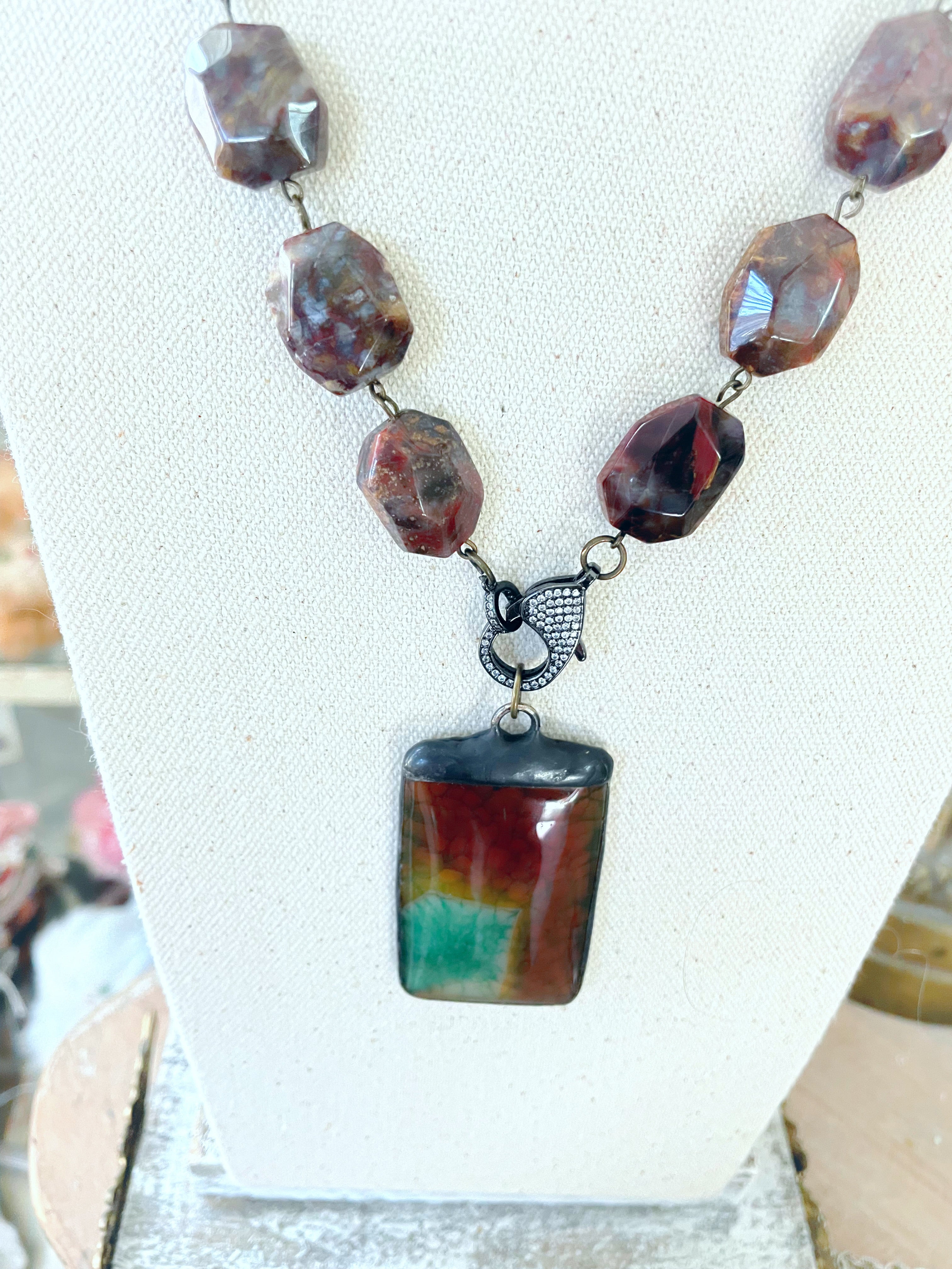 Vista Necklace