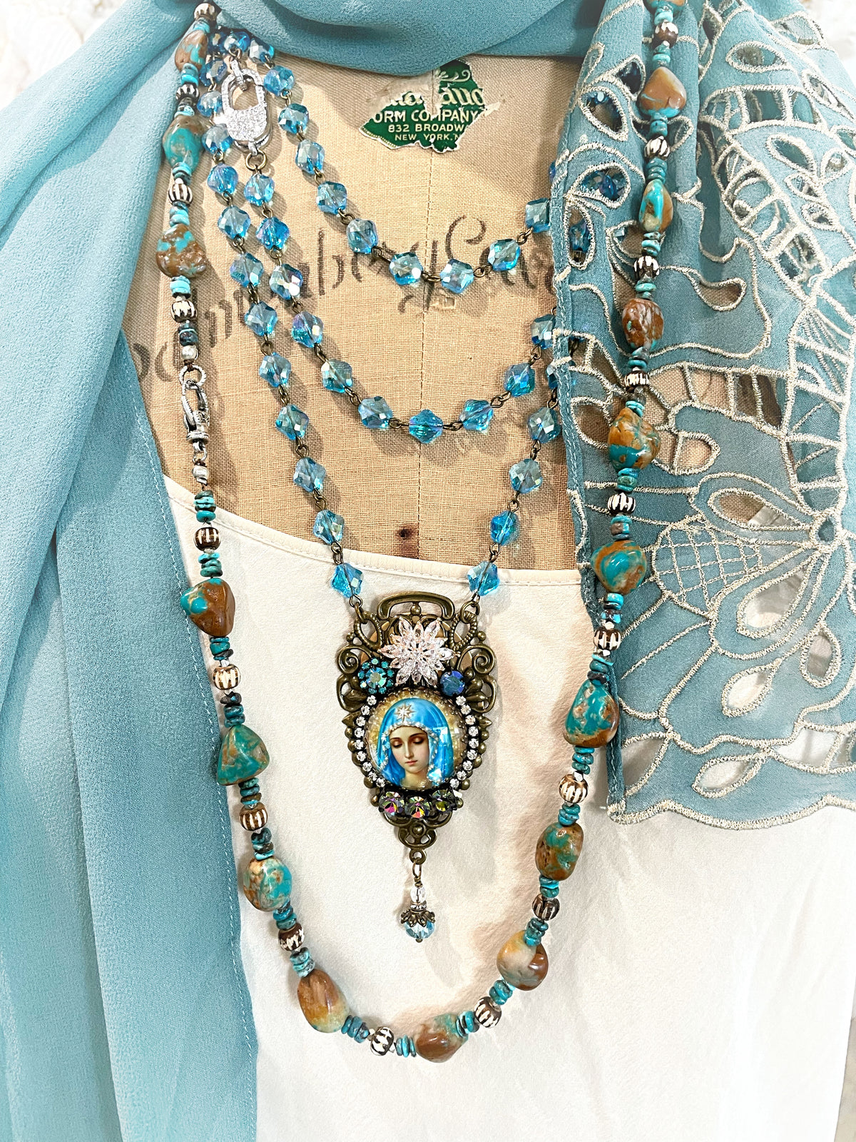 Exquisite Blue Mary Choices
