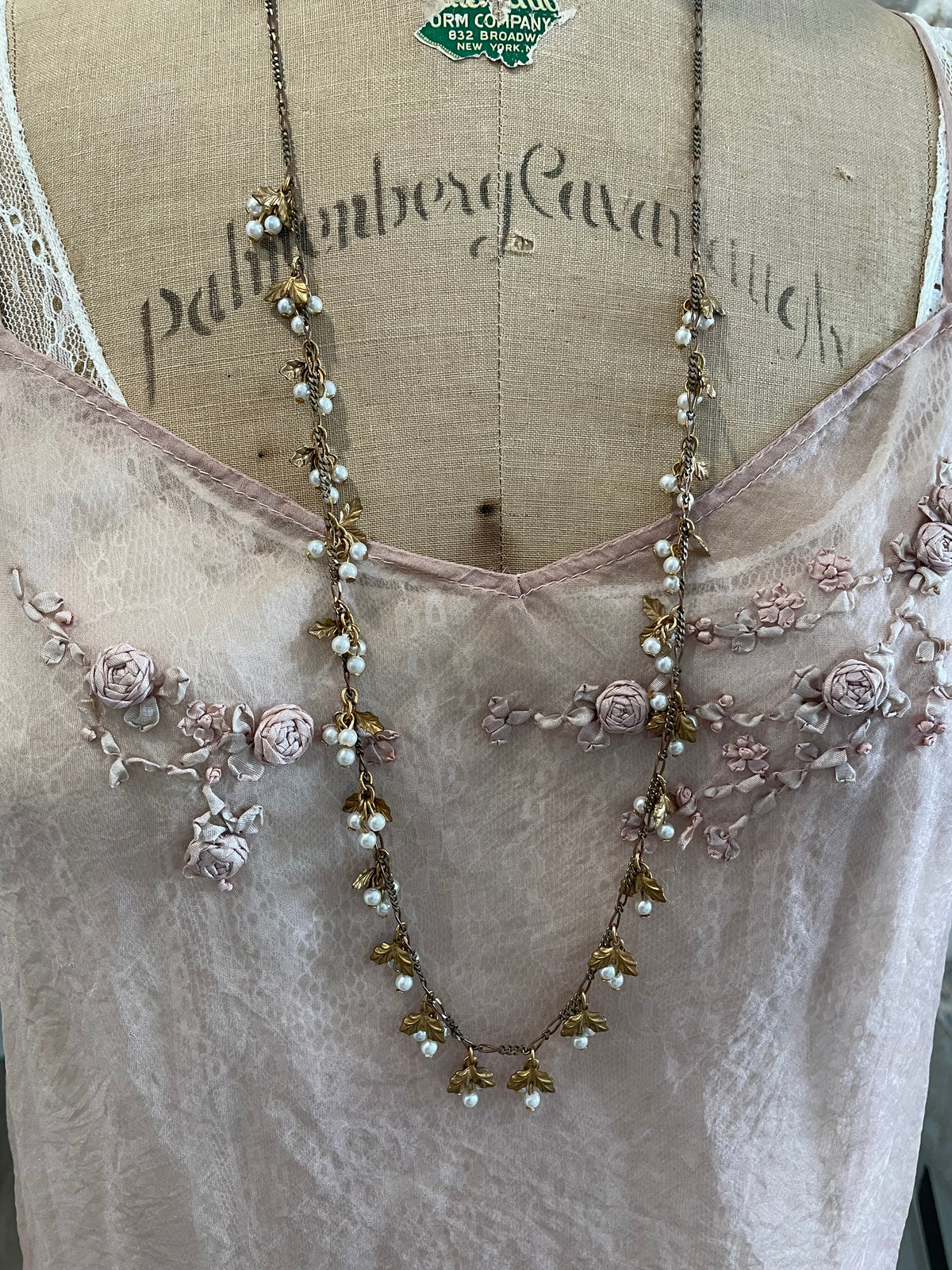 Pearls And Leaves