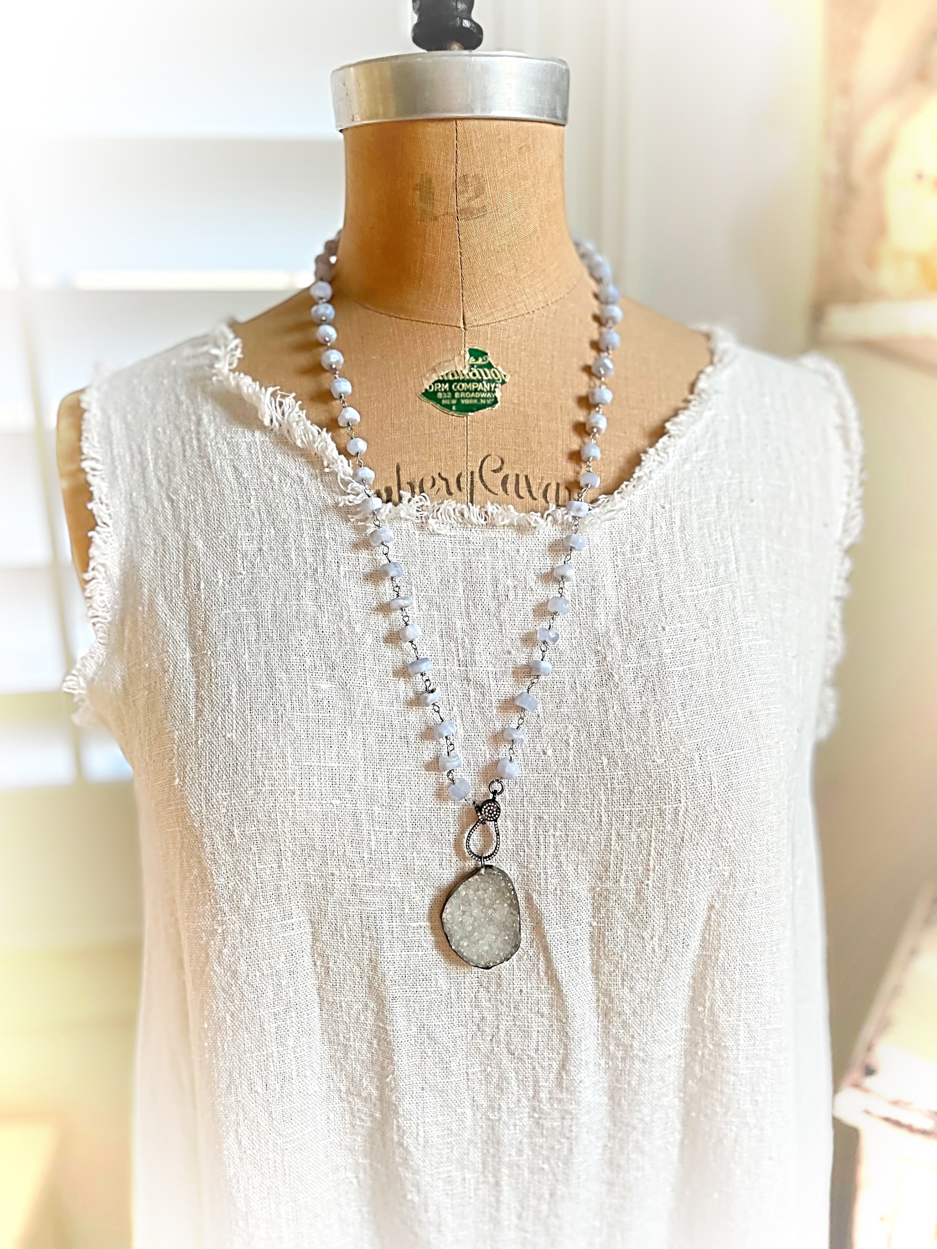 White Periwinkle