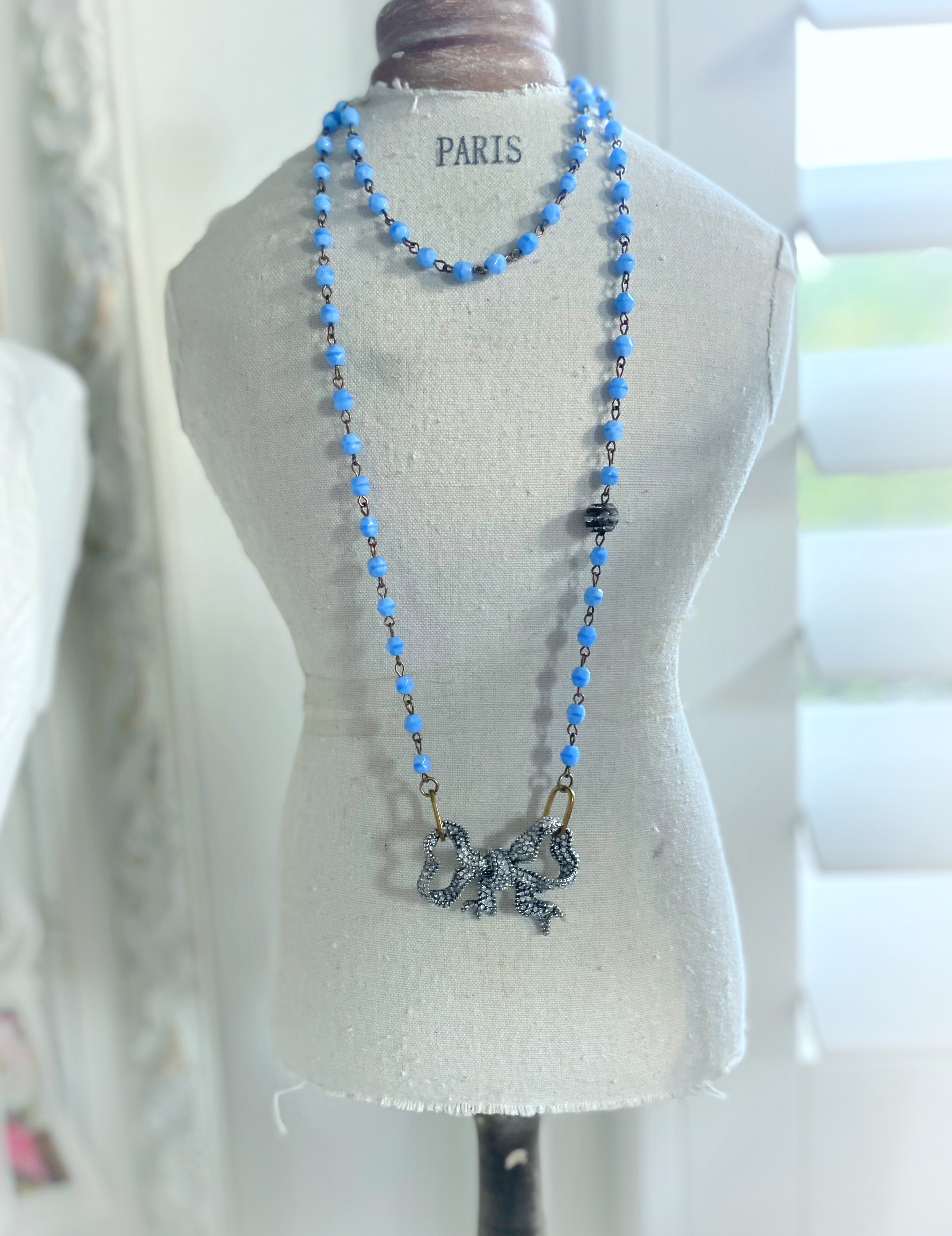 Vintage Bow Blue