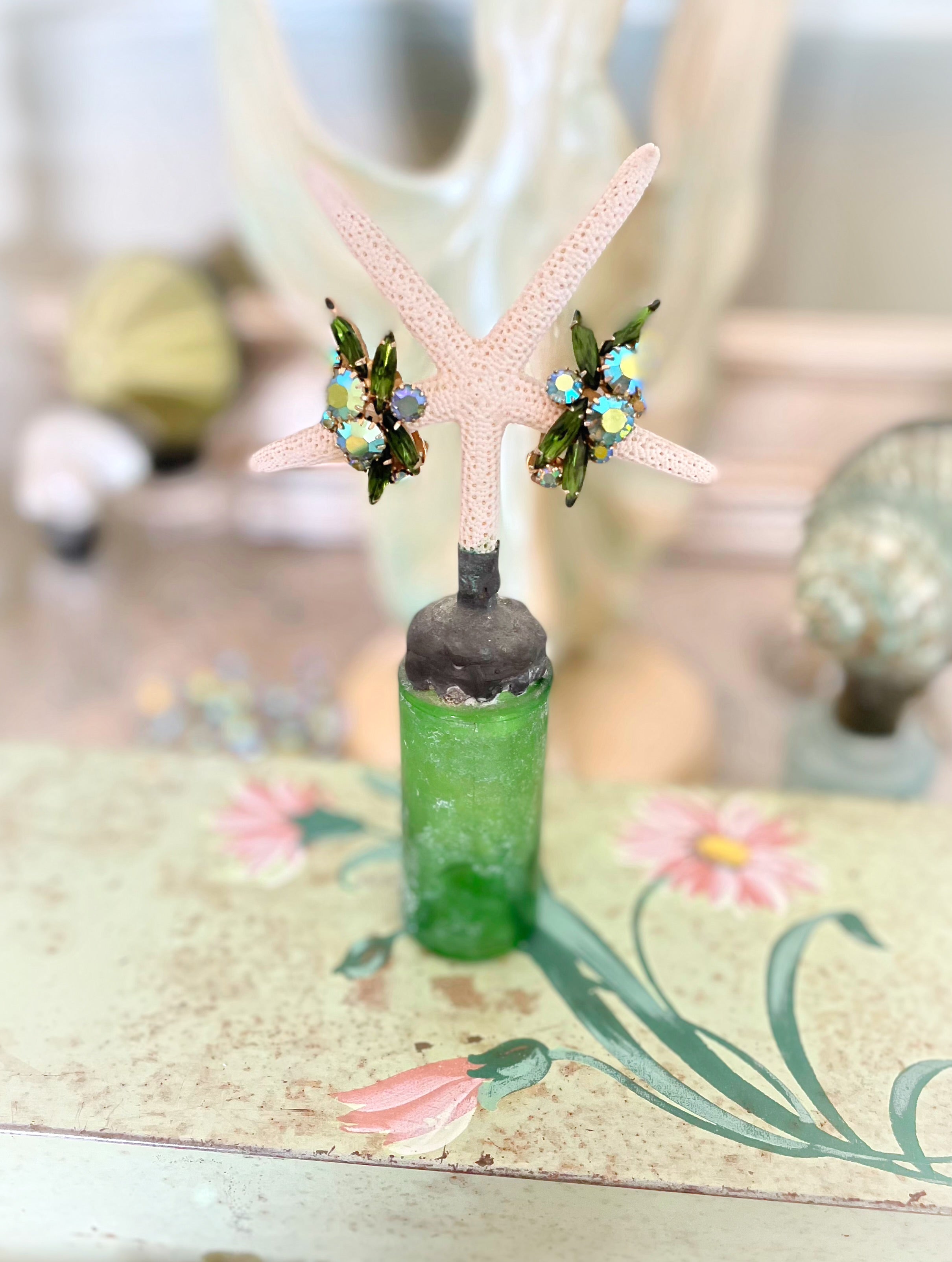 Retro Green Spray Earrings
