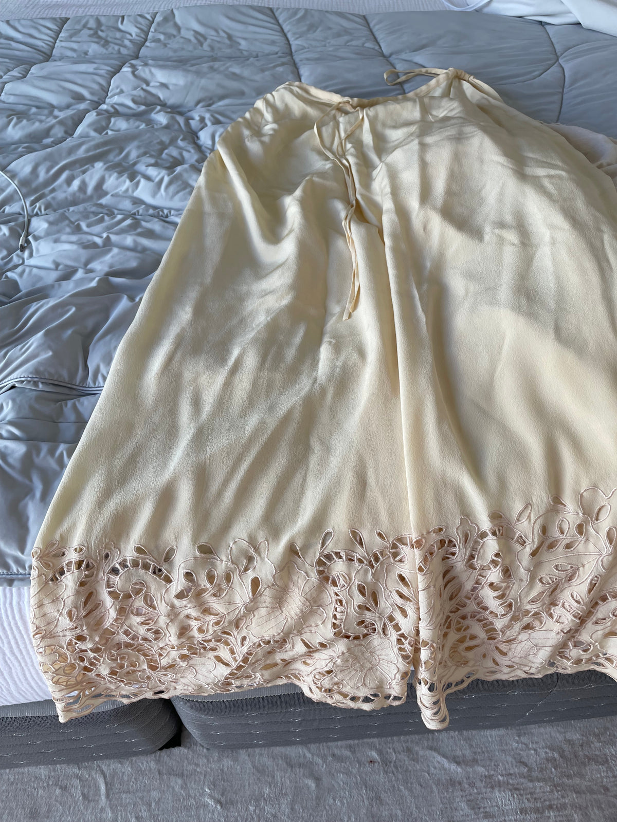 Floating And Flowy