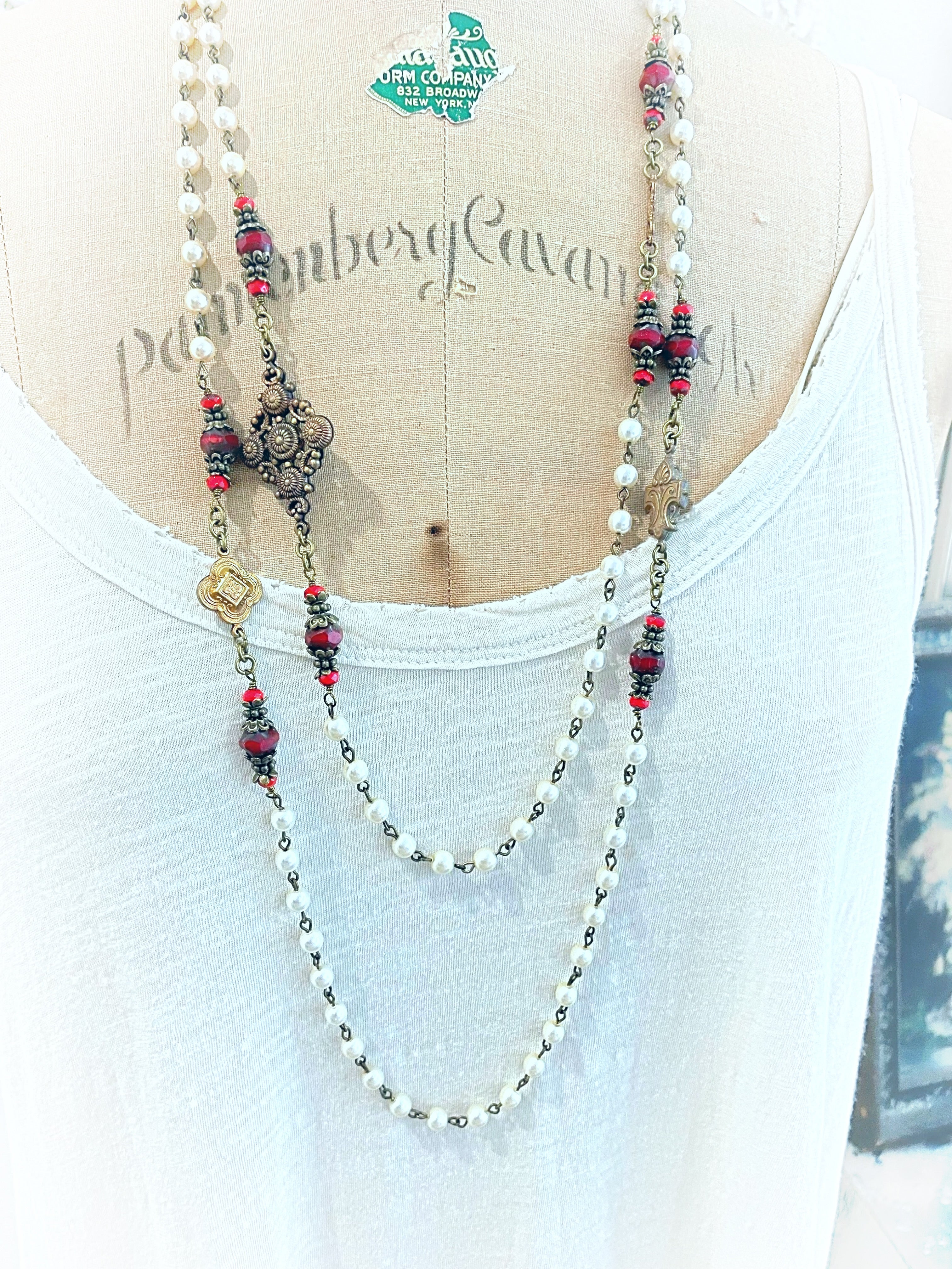 Juicy Lipstick Red And Pearls