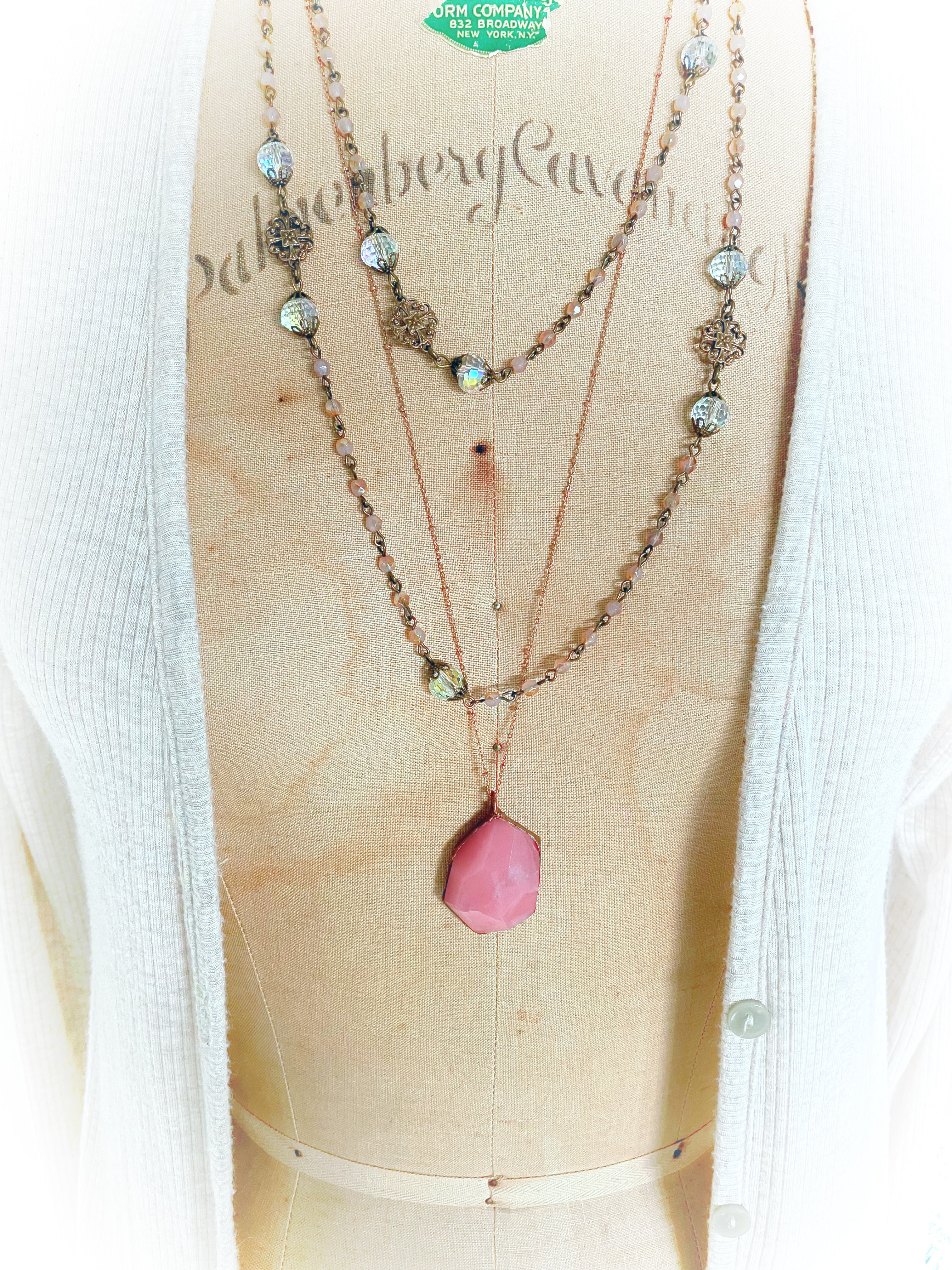 Cameo Rose Minimal Pendant Necklace