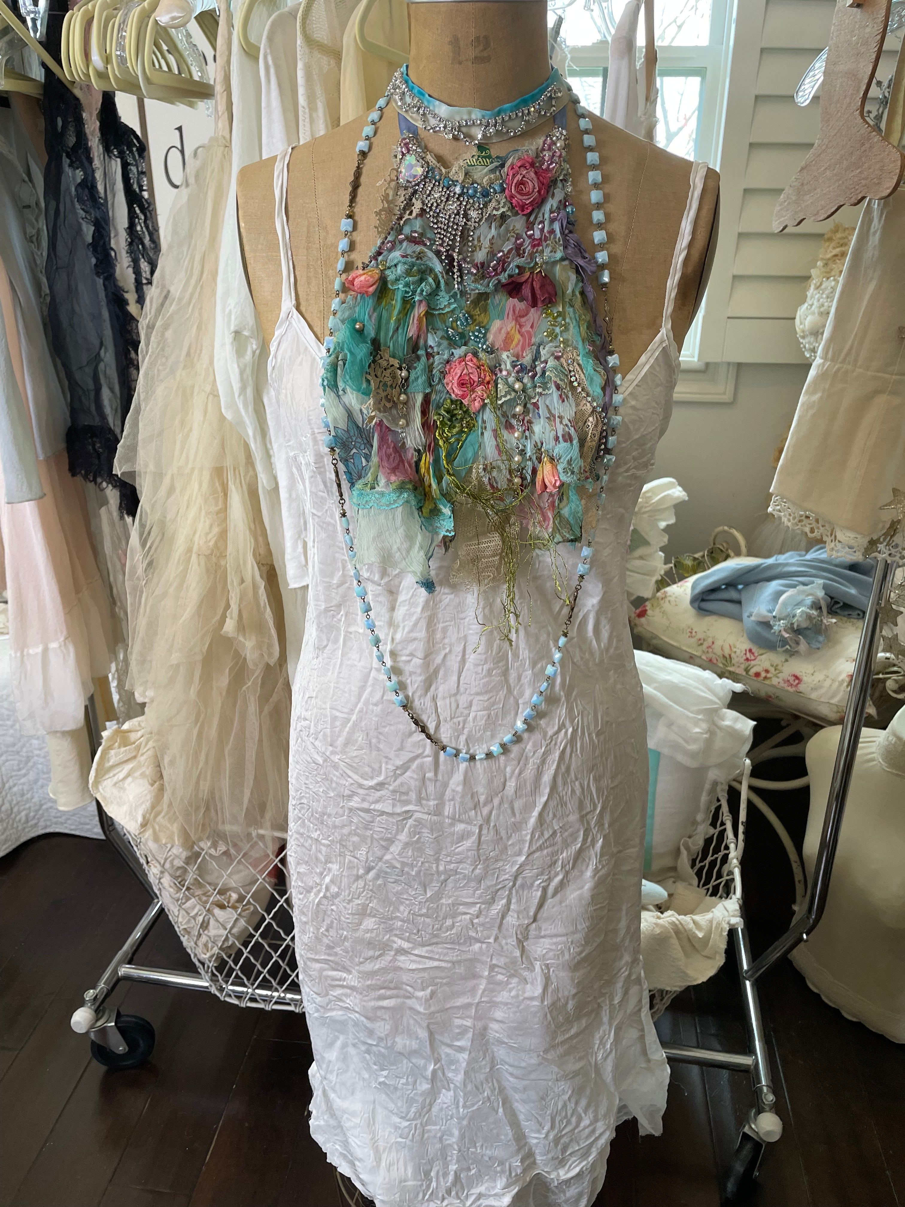 Chiffon Wild Jabot